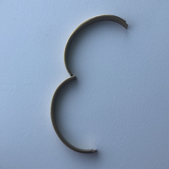 Gold tone Roman numeral bracelet - Picture 9 of 13